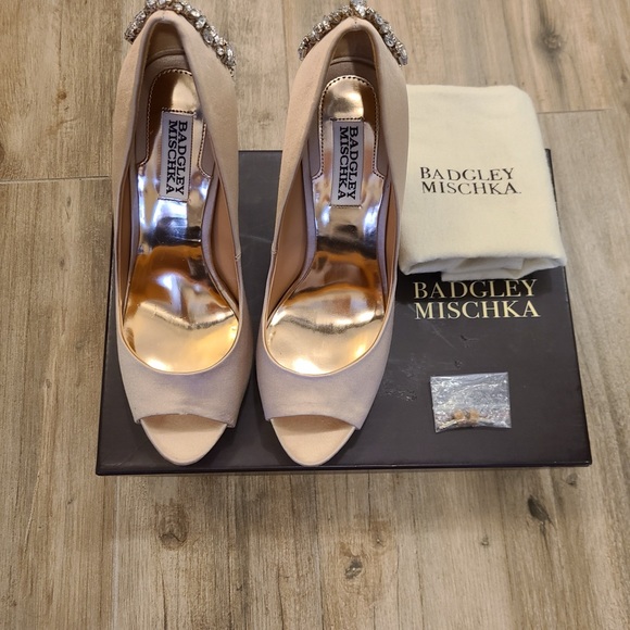 Worn once to try on within home. Color latte satin. - Picture 1 of 5